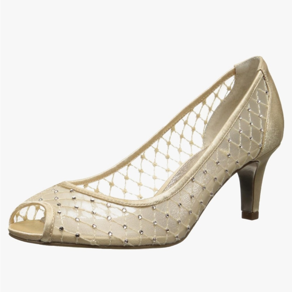 Adrianna Papell champion Mesh Peep Toe Cinderella Heels